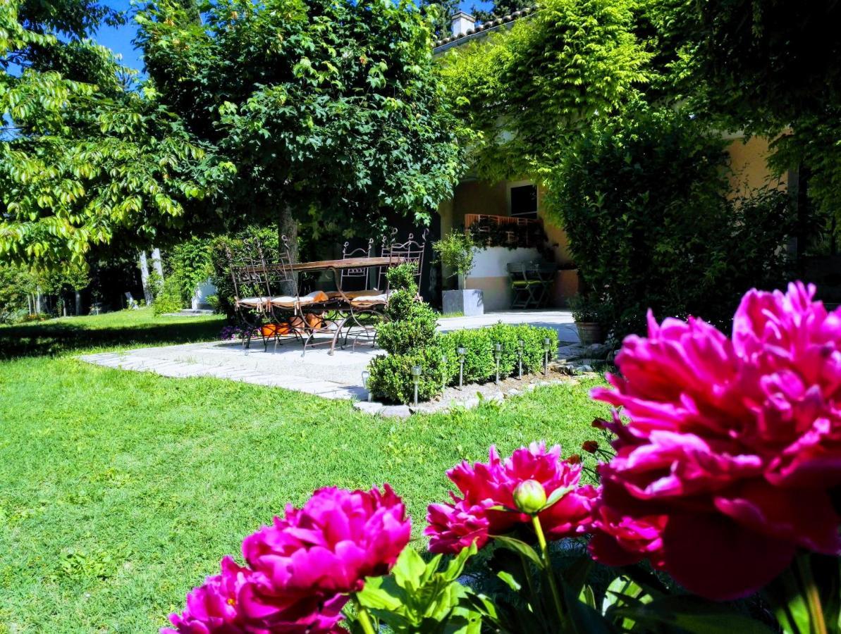 Bed and Breakfast La Chrysalide Loriol-du-Comtat Exterior foto
